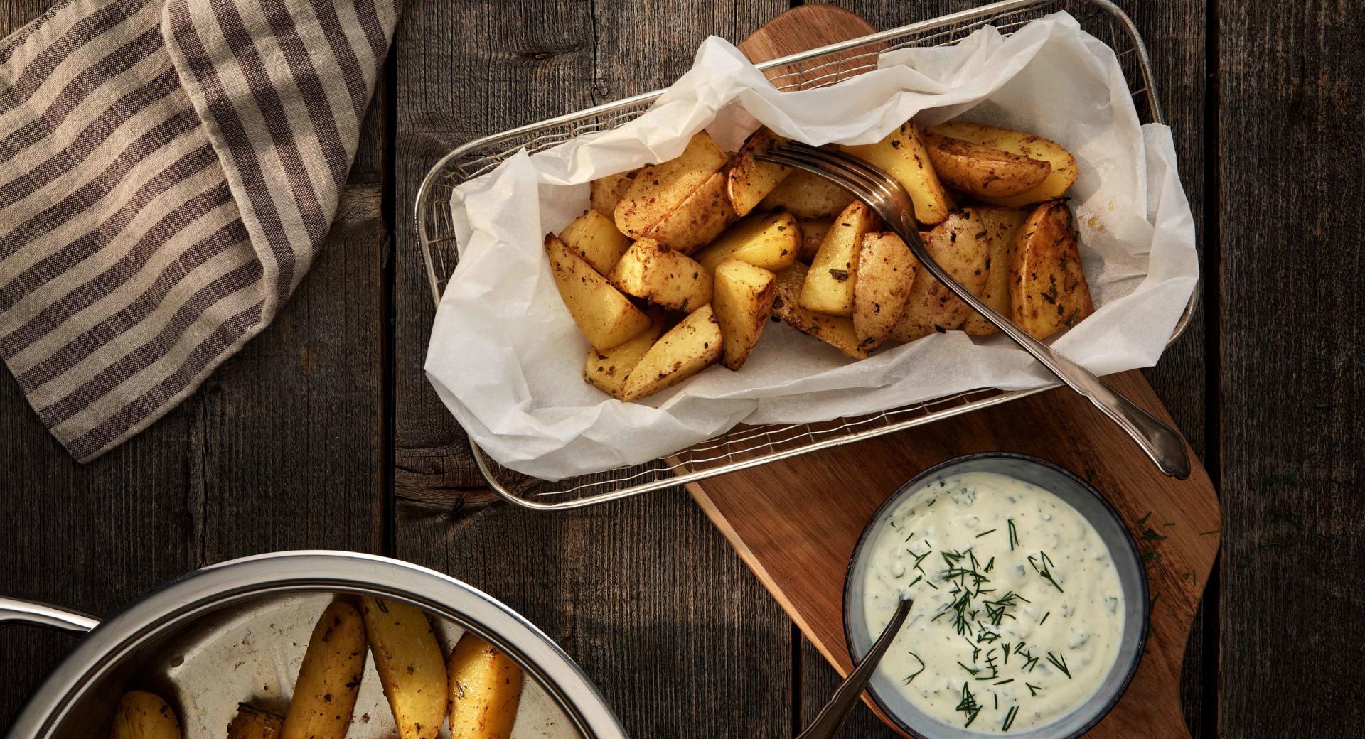 Patate al rosmarino con salsa alle erbe (AMC4me)