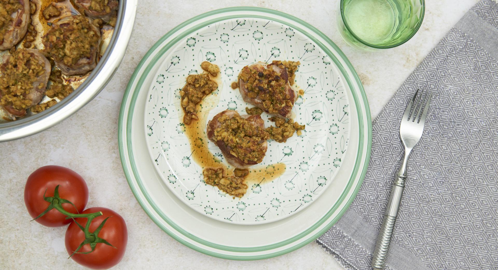 Medaglioni di maiale con crosta di noci