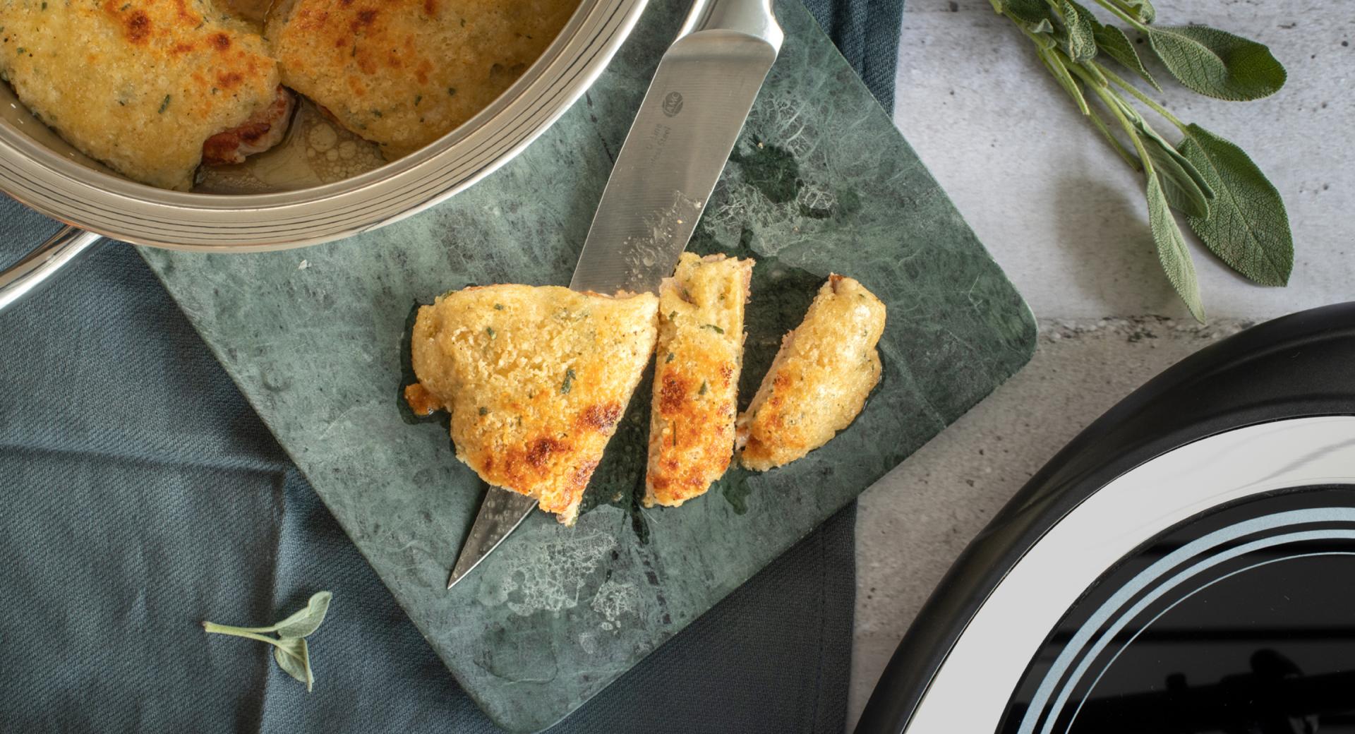 Cotolette di maiale con crosta di formaggio