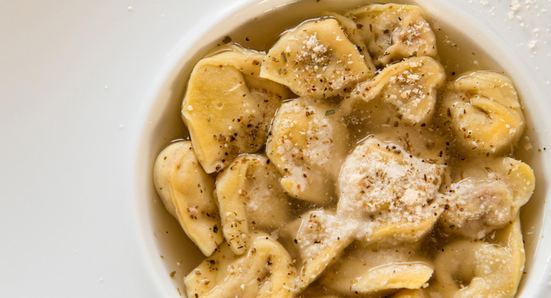 Tortellini in brodo