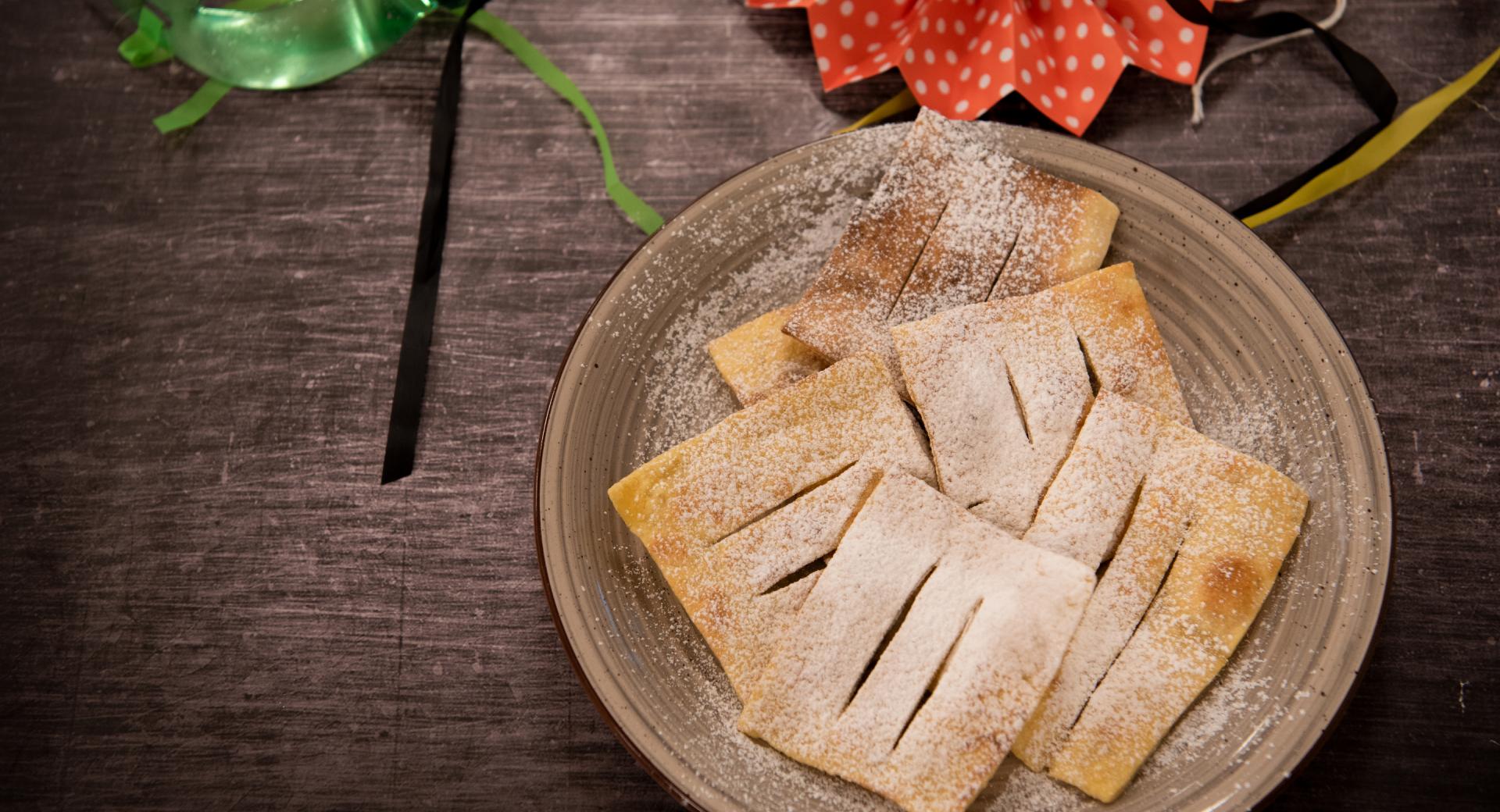 Chiacchiere al forno