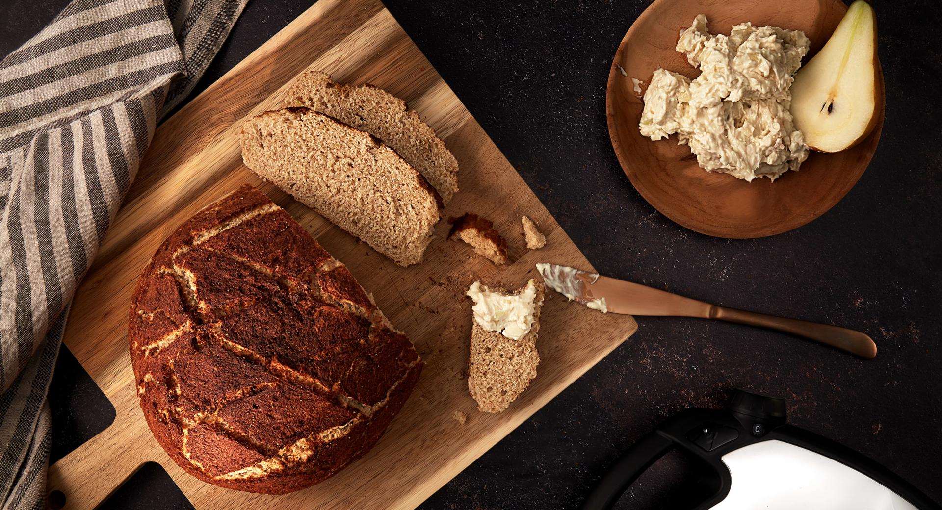 Pane di patate con crema al gorgonzola