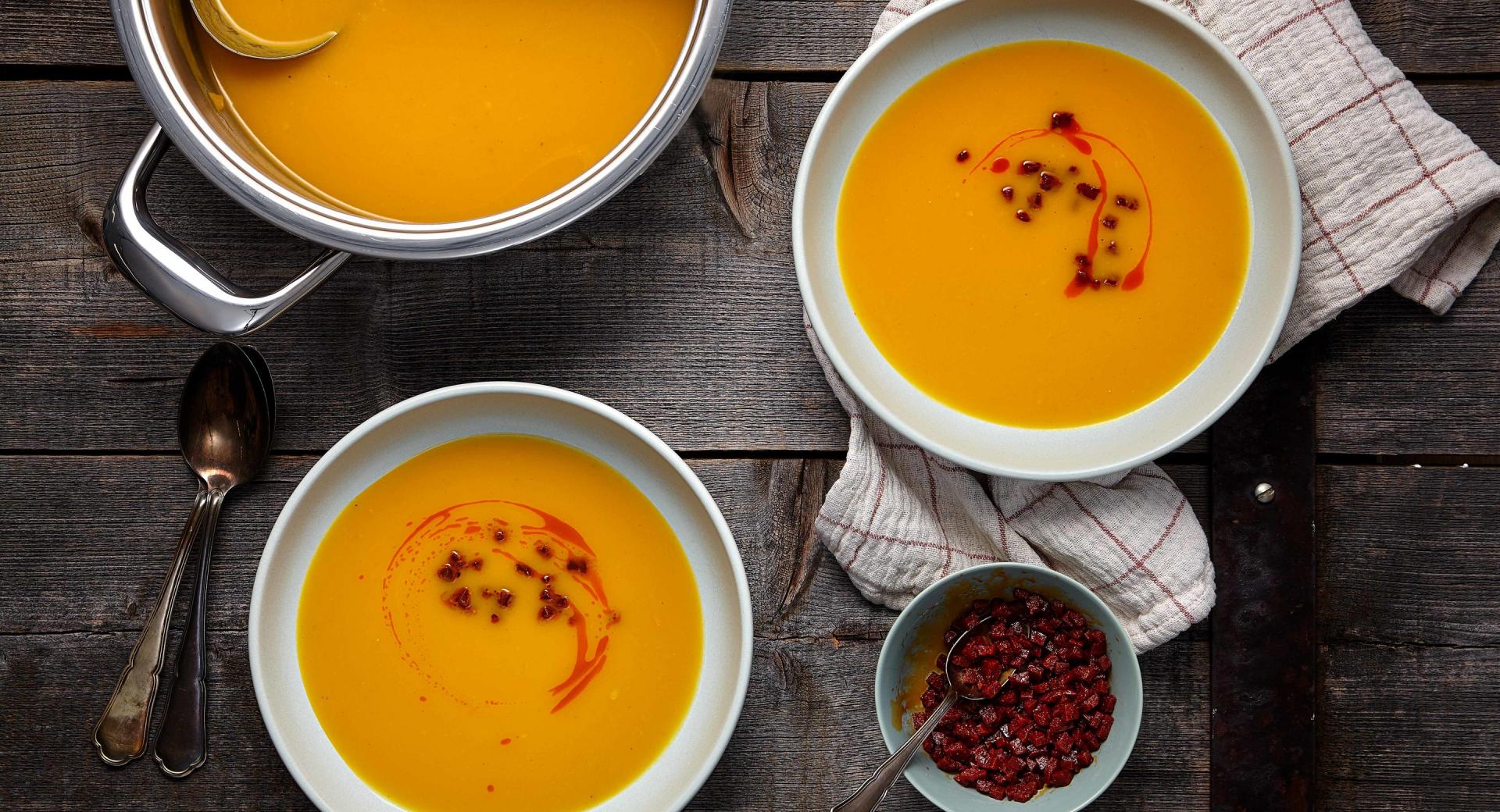 Zuppa di zucca con patate dolci