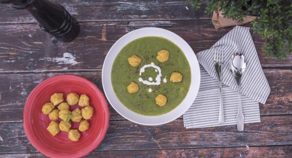 Gnocchetti con crema di zucchine e basilico