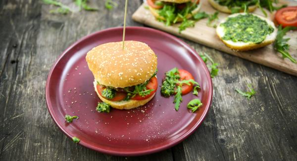 Hamburger di manzo al pesto