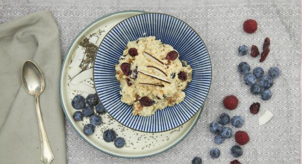 Porridge con frutta secca