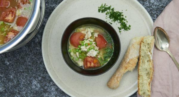 Minestra di pollo e riso