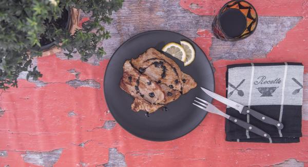 Cotoletta di vitello con salsa al limone 