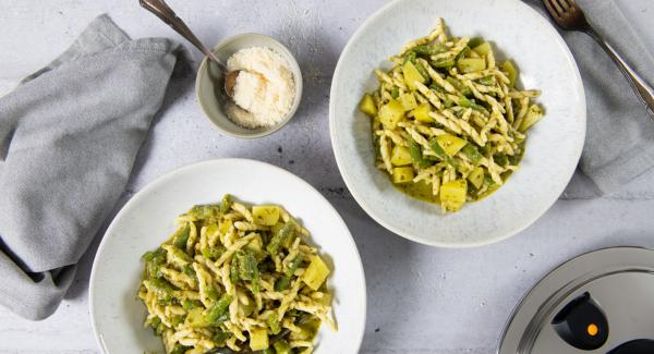 Trofie con pesto e verdure