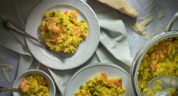 Risotto allo zafferano con gamberetti