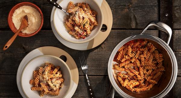 One pot pasta Fusilli al pomodoro