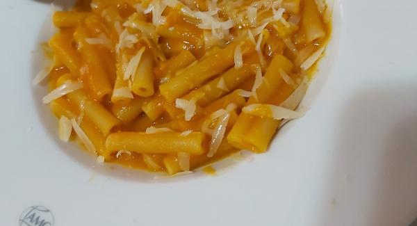 Ziti di zuccotto e parmigiano