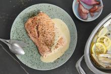 Filetto di salmone con salsa olandese